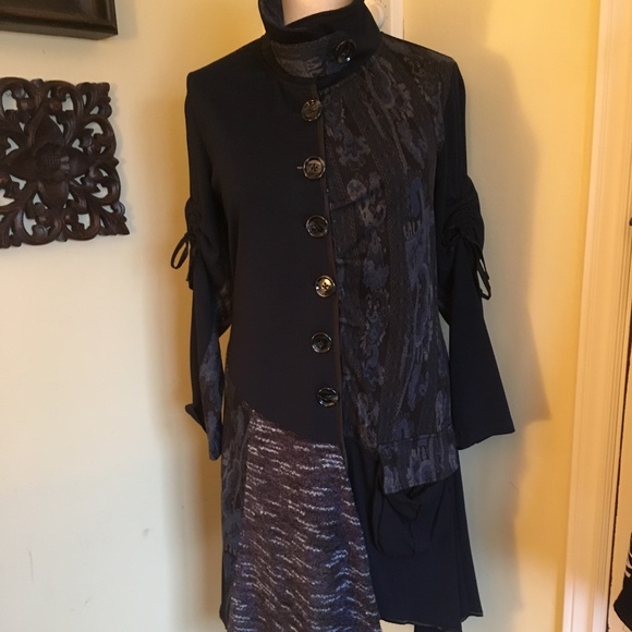 Beautiful Stylish Jacket - Picture 1 of 5